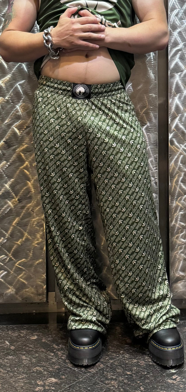 DADDIES LOGO WIDE LEG TRACK PANT  ARMY GREEN/ CREAM